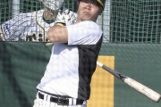 阪神・佐藤輝　いきなり9発！　推定135メートルBS直撃弾も！