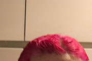 【画像】髪ピンクに染めてきたッッッッッッッッッ！w
