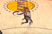 【NBA】シューターが当たりに行ってるのにDFのファールをとるの止めてほしい