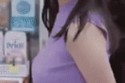 【画像】お胸の大きな女の子、なぜか拗ねてしまうｗｗｗｗｗｗｗｗ