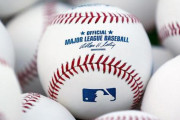 MLB公認球が2.8グラム軽量化、本塁打が5％減ると試算