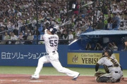 村上宗隆(23)　31本塁打　84打点　四死球97 打率.258 出塁率.379　失策22←コレ