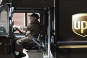 アメリカ･UPSの宅配ドライバー､年俸2500万円になってしまう