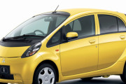 三菱のハイスペック軽自動車　アイ　が不人気だった理由は？