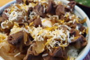 ワイ、3種のチーズ牛丼特盛温玉付きを自作?