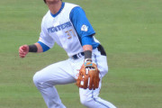 ２軍戦で外野手・江越大賀がプロ初の二塁で出場　バットでは逆方向へ完璧なアーチ