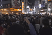 海外「日本の渋谷ハロウィンの様子はどう？ さすがに人いないだろ」→ライブ配信を見た外国人が驚愕ｗｗｗ