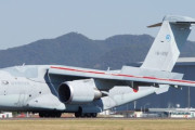 【画像あり】韓国人「日本の航空技術力は凄い！」日本が開発したC2輸送機の性能がC130輸送機に比べて航続距離は約2倍、搭載量は約4倍　韓国の反応