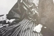 外国人「明治時代のサムライはピストルを持ってたらしいぞ！」
