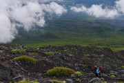 富士登山でこけた男性「いやぁまさかもう閉山しているなんてねぇ」