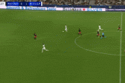 ◆Gif小ネタ◆ザルツブルク戦2点目カウンターで久保建英のデコイランにDF二人が釣られてて?