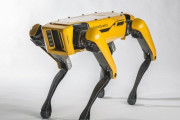 四足歩行の犬型ロボット「スポット」のオンライン販売が開始…1体約800万円！