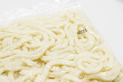 【ガチでヤバい】うどんひと玉25円やったんやが、これだけで生活してええか？