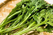 3大・大人になってから美味しく感じる食べ物「春菊」