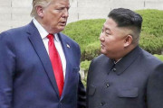 トランプ氏が金正恩氏に大統領専用機エアフォースワンで北朝鮮に帰国を申し出…元高官が明らかに！