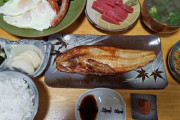 【画像】54歳オッサンの晩飯がこちら