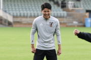 海外遠征もキャリア初の経験…代表初招集の21歳DF鈴木淳之介「いつもと違う環境、内容ですごく楽しい」