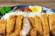 とんかつ＋ごはん＋汁物＋◯◯ ← 一品足して理想の定食を作れ