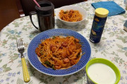 実家暮らしニートだけど夕飯ナポリタンだった(´･ω･`)親許せない
