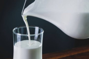 【悲報】牛乳、やっぱり健康に悪かったことが判明する　しかし