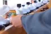 【バカッター】くら寿司で客が皿をレーンに戻す動画が炎上！運営元が警察に相談へ