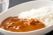 ワイ「カレーには豚肉だよなンゴ！」お前ら「普通牛肉だよね」「貧乏人かな？」