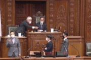 【国会】れいわ新選組の3人が投票時に絶叫パフォーマンス！「国会の茶番に抗議する」