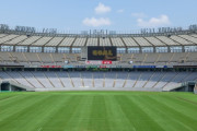 《東京ヴェルディ/味の素スタジアム》開幕戦でスタジアムの収容49,970人に対し動員は6,597人(13.8%)