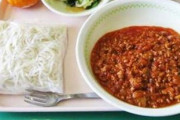給食のソフト麺をミートソースで食べていた世代があるらしい