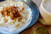 今日の朝食はミルクチーズ肉うどんでふ（※画像あり）