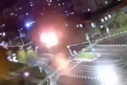 ロシア軍機から落下した爆弾がベルゴロドに着弾、爆発した瞬間を捉えた映像も登場