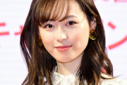 【悲報】福原遥さん、浜辺美波と並ぶとムッチムチに見えるｗｗｗ
