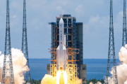 【中国】火星探査機を打ち上げ 「宇宙強国」目指す