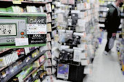 【レトロゲームの価値】若者・外国人から人気で数万円以上に価格高騰「何度遊んでも飽きない」