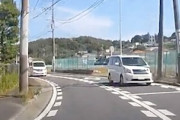 【横浜】このセレナは避けられない。異常な逆走車に突っ込まれてしまうドラレコ。