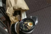 【悲報】Uber Eatsさん、ぐちゃぐちゃになった料理を配達して受け取り拒否された結果ｗｗｗｗｗ