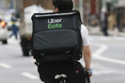 【ロックオン】国税局がウーバー配達員の報酬調査を開始！脱税してる奴多そうだもんな