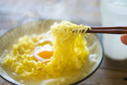 インスタントラーメンが劇的に美味しくなる「チョイ足し食材」ランキング！
