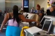 ウチの子を捜して！　空港で子どもを見失った母親が大暴れ　被害総額は約130万円に（米）＜動画あり＞