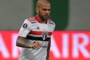 【海外サッカー】ダニ・アウヴェス、電撃退団！2億円以上不払いのサンパウロとケンカ別れ
