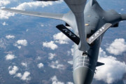 空中給油機のブーム故障、B-1Bとの事故が原因ー横田基地