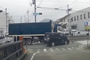 【姫路】大型車で信号の見落としはやめてくれ！ヴェルファイアが突っ込まれるドラレコがひどい。
