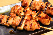 実際焼き鳥を串から抜いて食べる奴とか存在するんか？