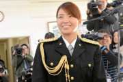 【画像】渋野日向子さんの警官コスプレが似合いすぎると話題にyyyyyyyyyyyyyyyyyyyyyyyyyyyyyy