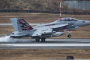 【旭日旗】 韓国「米軍戦闘機が旭日模様につらい記憶のある韓国に配慮しなかった」と発狂ｗｗｗｗｗ