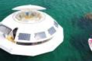 ド田舎の海辺にフローティングポッドを浮かべてひっそりと暮らしたい（お値段5,600万円）