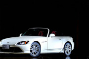 ホンダ「S2000」20周年記念アクセサリーの販売スタート！