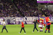 【サッカー】パク・チソン、古巣J1京都の旭日旗に抗議