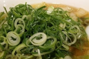 ねぎラーメン←これネギ乗ってるだけなのになんか高くね？