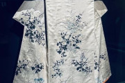 韓国人「約300年前の日本の服がこちら」→「300年前の日本の服がこんなに綺麗に残ってるって本当ですか？」